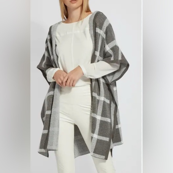 Lysse Tribeca Hooded Sweater Poncho Gray and White Plaid Open Cardigan - Picture 1 of 8